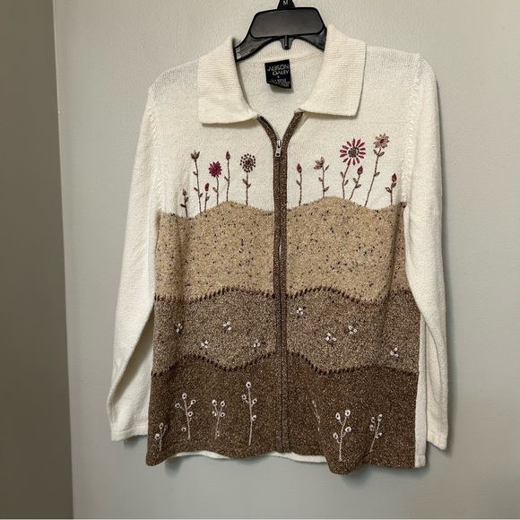 Allison Daley Sweaters - Allison Daley Cream and Brown Floral Cardigan size small cottagecore zip‎ front